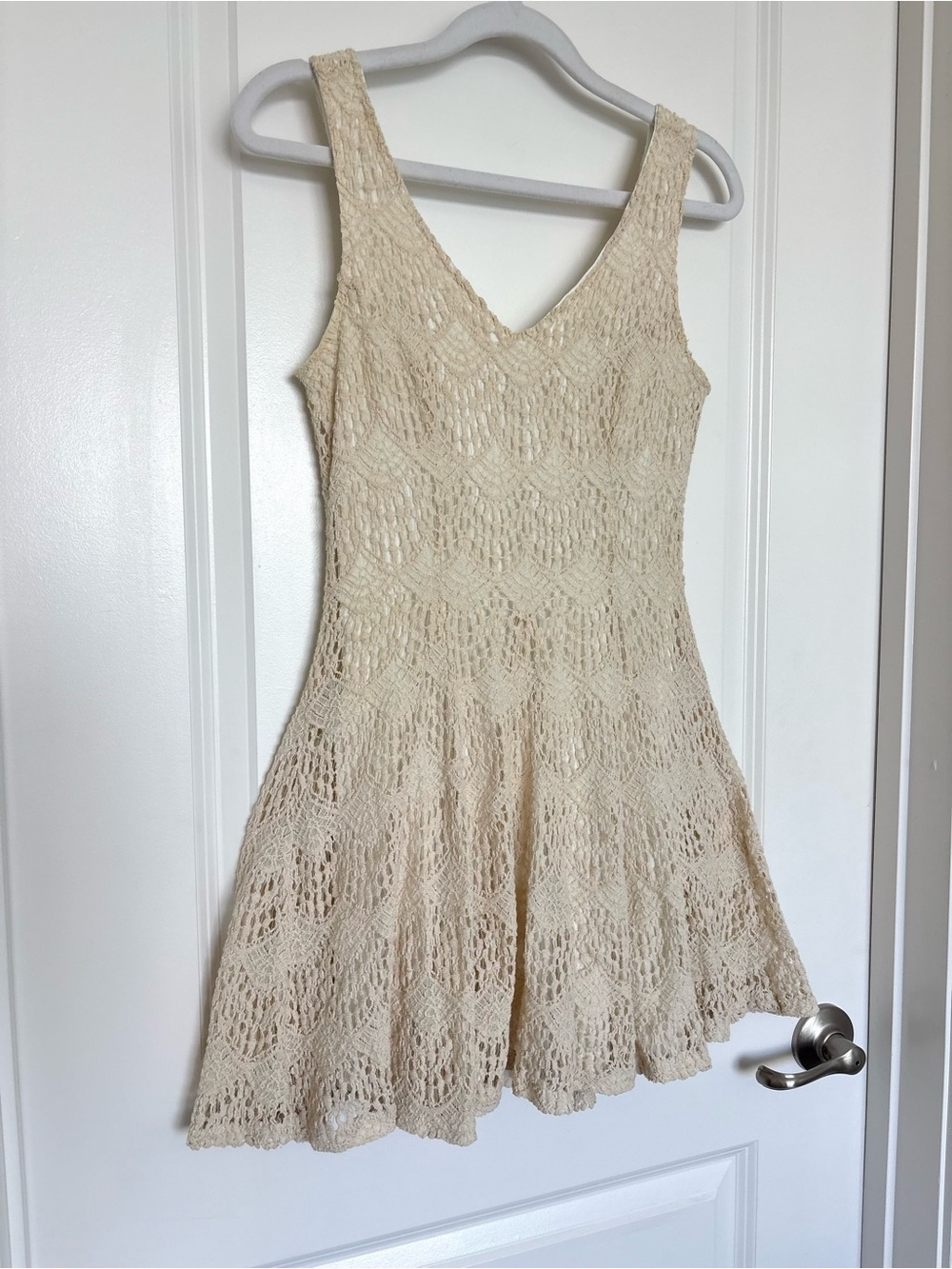Bar III Cream Lace Mini Dress XS Textured Sleeveless Fit Flare Romantic Cocktail
